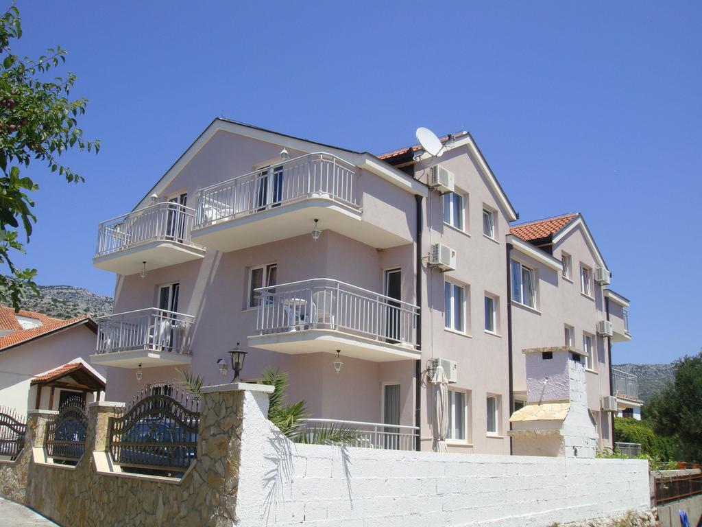 Apartments Villa Pirosi Orebić Exterior foto
